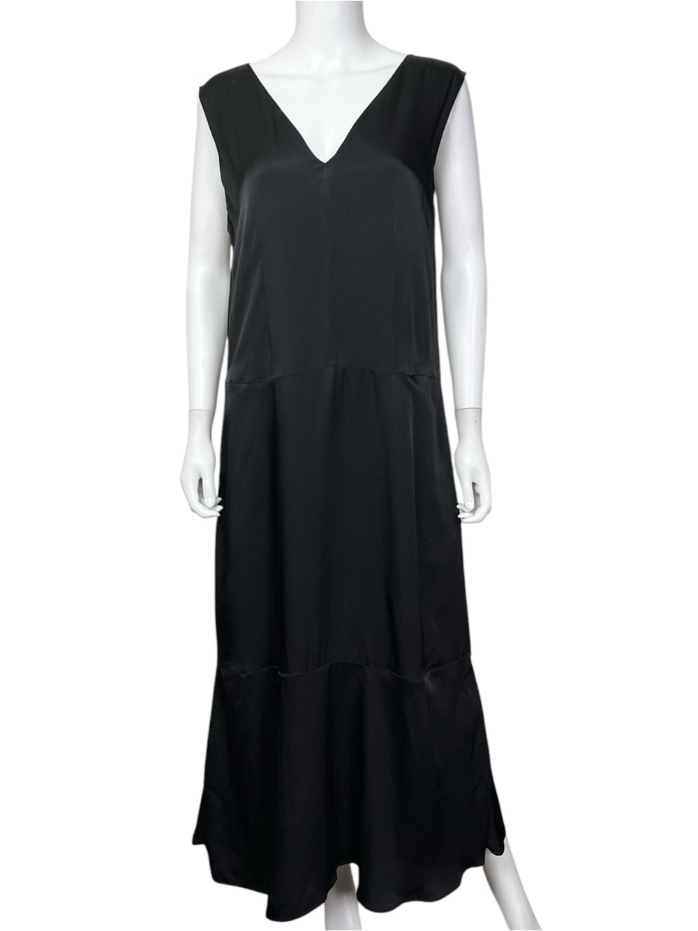 Everlane The Satin V Neck Maxi Dress in Black - sz Medium - Picture 7 of 13